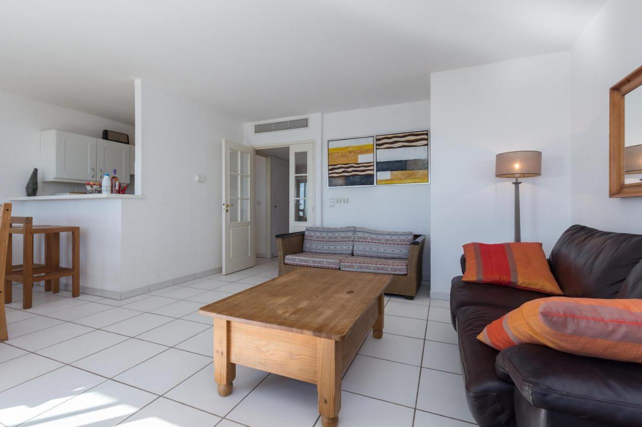 Bright Two Bedroomed Apartment On The Beach In Cannes With Huge Terrace With Fabulous Sea Views - 2001 Ngoại thất bức ảnh